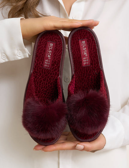 Collection image for: Slippers for Narrow Feet