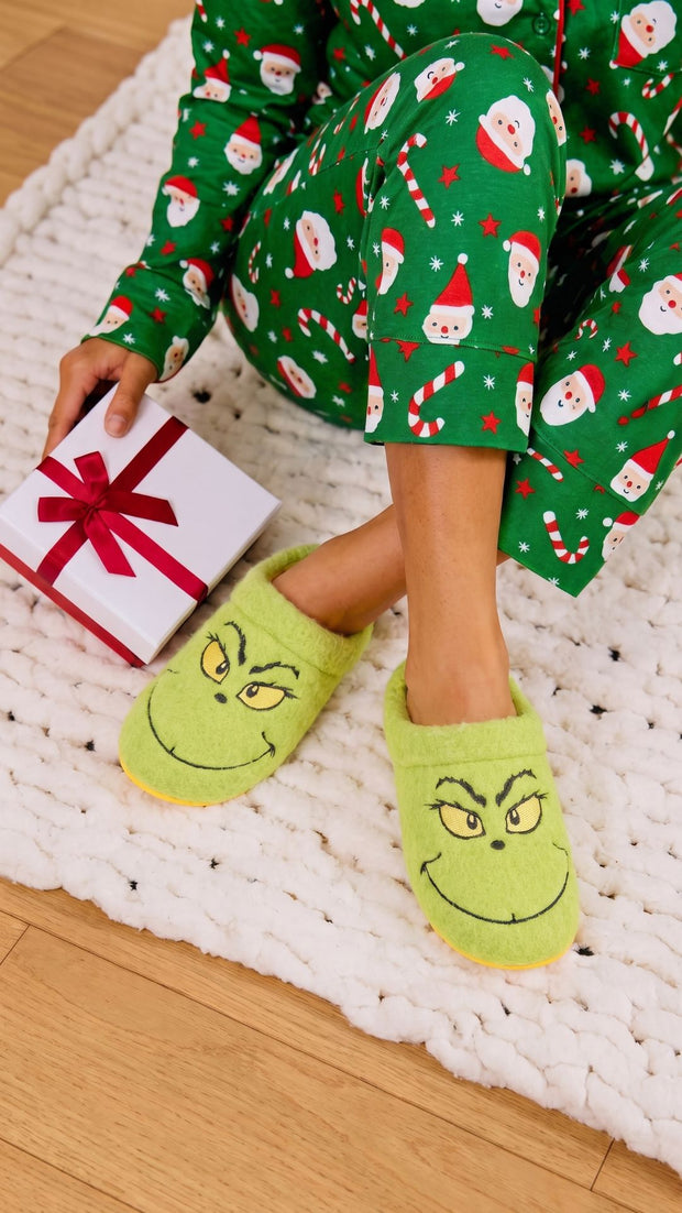 <h3><strong>The Mischief Wool-Blend Slippers</strong></h3>