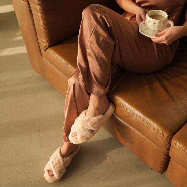 <h2><strong>Soft · Cozy ·&nbsp;</strong><br/><strong>Yours</strong></h2>