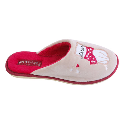 Women's beige velour cat slippers — close-up of the embroidered cats and red hearts