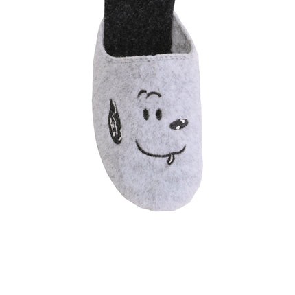 Women's grey felt slippers — detail of the Italian felt and hand stitching